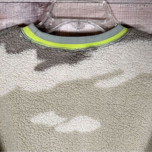 UO Out From Under Sherpa Sweatshirt Landscape Mountain Sherpa Crew Multicolor S - Picture 11 of 13